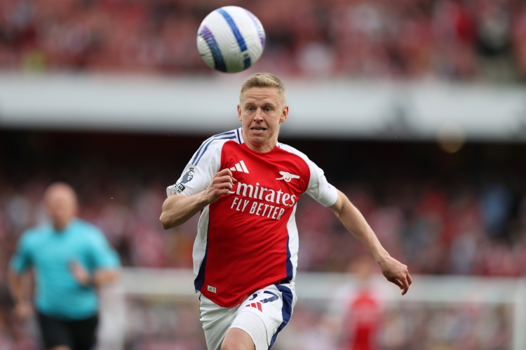 星亿娱乐注册-记者：津琴科在阿贾克斯的体检推迟，俱乐部正讨论永久转会